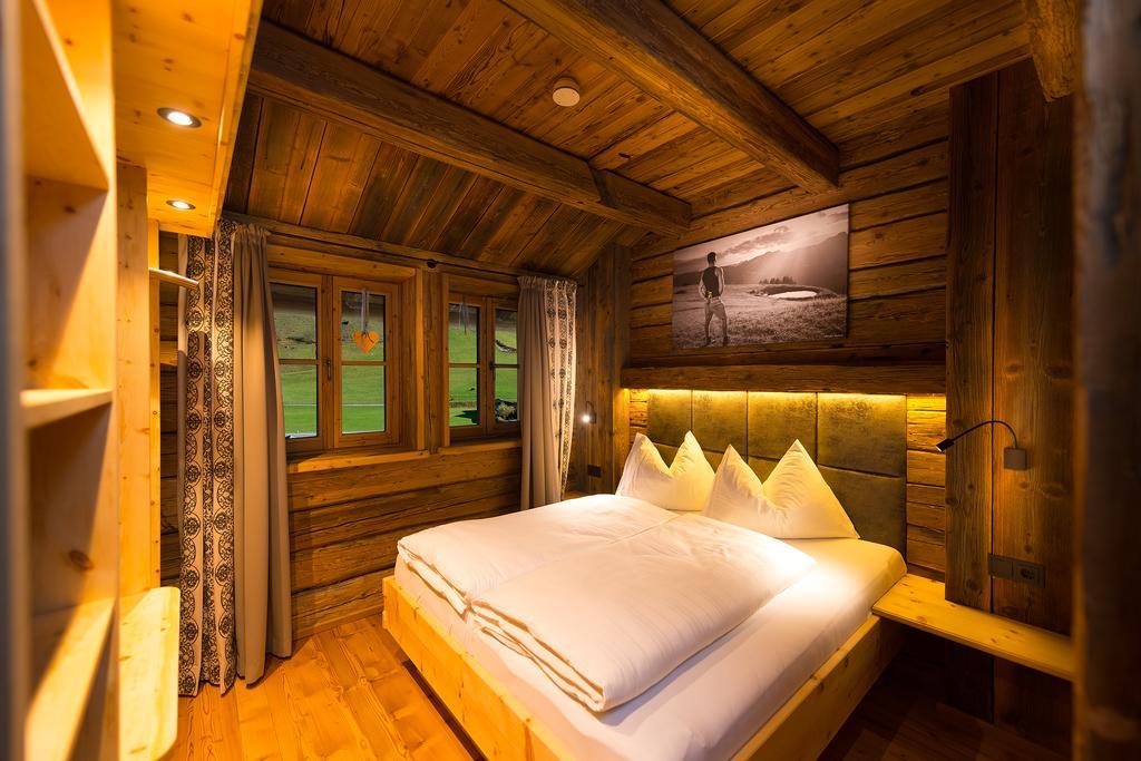 Chaletdorf Auszeit Hüttschlag Zimmer foto