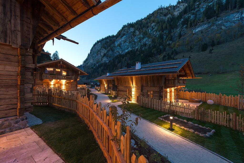 Chaletdorf Auszeit Hüttschlag Zimmer foto