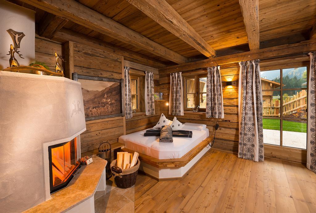Chaletdorf Auszeit Hüttschlag Zimmer foto